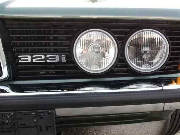 BMW 323 i !!!Neuwagenzustand!!! 1. Hand Servo...