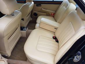 Thumbnail von Daimler Double Six última serie en negro/magnolia