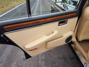 Thumbnail von Daimler Double Six última serie en negro/magnolia