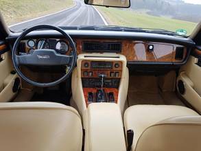 Thumbnail von Daimler Double Six última serie en negro/magnolia