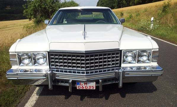 Cadillac Deville Coupé in Ausnahmezustand, wenig Meilen!