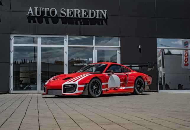 Porsche 935 1 OF 3 in Salzburg Red Spare Package