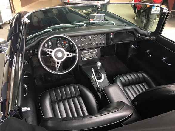 Jaguar E-Type 4.2 S1