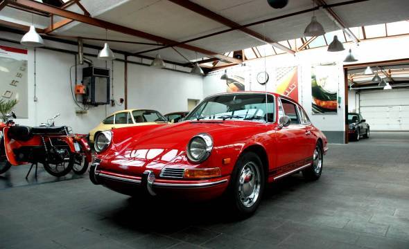 911 Lクーペ、1968年1月、ポロロット/ブラック1塗装、初塗装、SWB