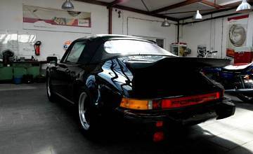 Thumbnail von 911 Carrera Cabriolét, Mai 1986, Schwarz/Vollleder Rot
