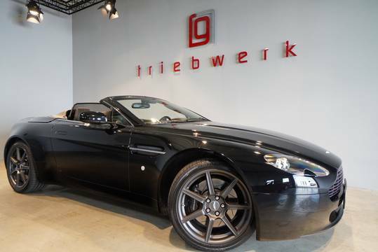 Aston Martin V8 Vantage Roadster N 400 Kit