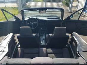 Thumbnail von BMW 320i カブリオレ