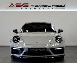 Thumbnail von Porsche - 992