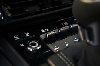 Thumbnail von Porsche - 992