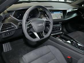 Thumbnail von AUDI E-TRON GT