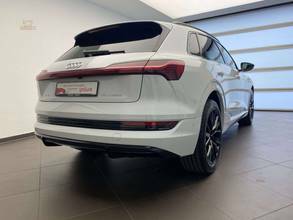 Thumbnail von AUDI E-TRON
