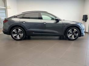 Thumbnail von AUDI E-TRON GT