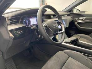 Thumbnail von AUDI E-TRON GT