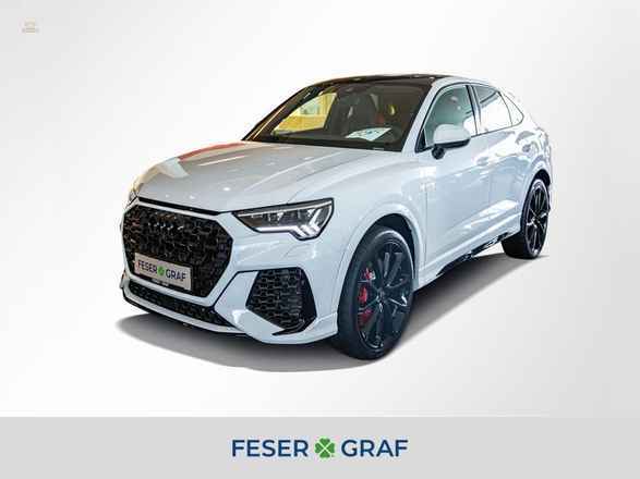AUDI RS Q3