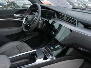 Thumbnail von AUDI E-TRON