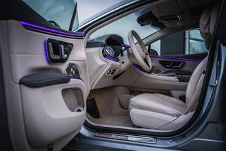 Thumbnail von Mercedes-Benz EQS 580 AMG + HYPERSCREEN