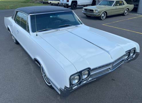 1966 Oldsmobile Cutlass 4-Dood Hardtop 330cui Automatik TÜV/H-Gutachten