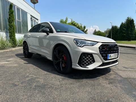 AUDI RSQ3 Sportback