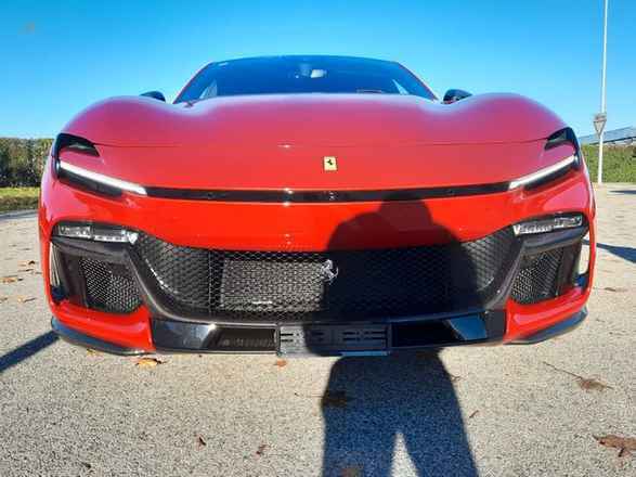 Ferrari Purosangue V12 DCT 4WD  2026