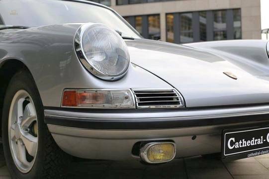 Porsche 911 S - somit Porsche Modelljahr 1967)