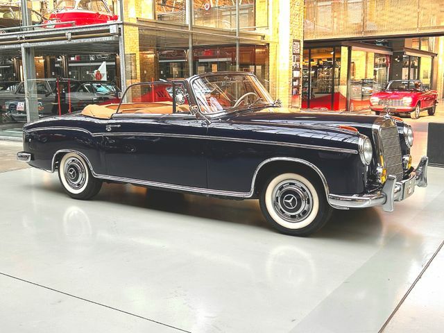 Mercedes-Benz 220S кабриолет - всего 213 км. после полной реставрации