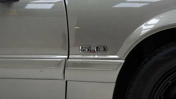 Thumbnail von Ford Mustang Convertible V8 '91