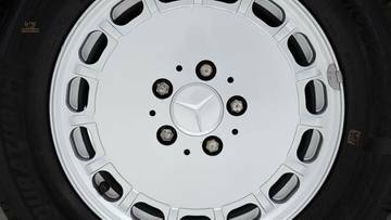 Thumbnail von Mercedes-Benz 560 SL '87