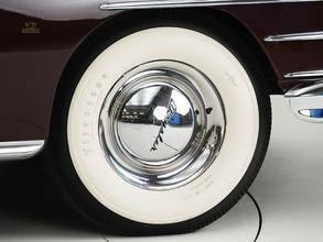 Thumbnail von Chrysler Town and Country 2 door Convertible '47