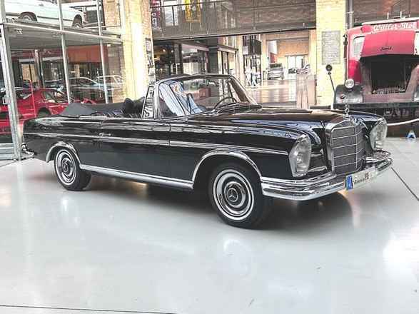 Mercedes-Benz 220 SE Cabrio - consegna originale tedesca, ottimo stato!