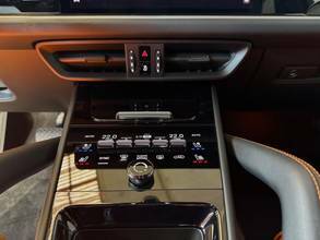 Thumbnail von Porsche Cayenne E-Hybrid SB SH MATRIX HAL PANO LUFT TOP