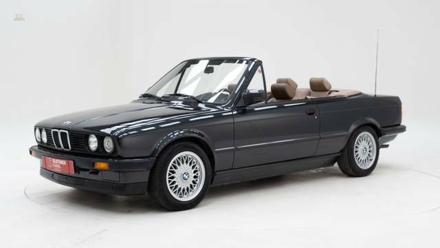 BMW  320i '90