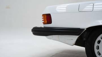 Thumbnail von Mercedes-Benz 560 SL '88