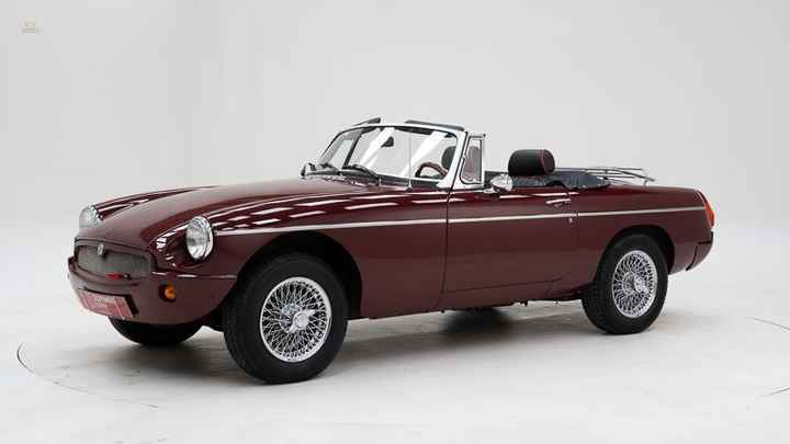 MG B '75