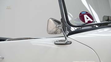 Thumbnail von Daimler SP250 '64