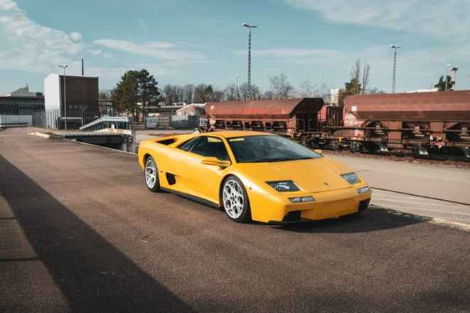 Lamborghini Diablo 6.0 VT *MATCHING NUMBERS/PRESS CAR/NO. 1 OF 343*