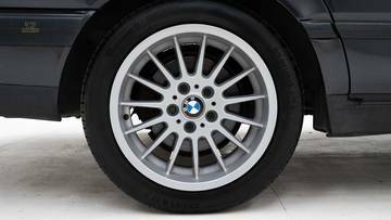 Thumbnail von BMW  730i E32 '88