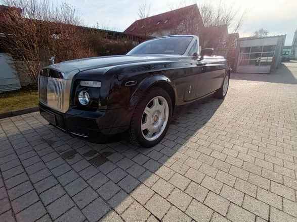 Rolls-Royce Phantom VII Drophead Coupe