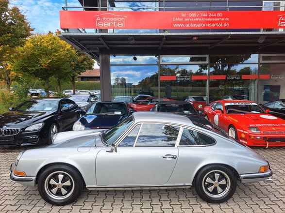 Porsche 911 TE Ölklappe-dt. Spitzenrestauration -Zust. 1