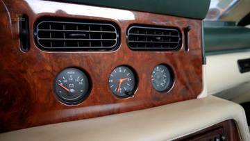 Thumbnail von Aston Martin Virage Volante // British Racing Green //perfekt