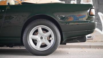 Thumbnail von Aston Martin Virage Volante // British Racing Green //perfekt