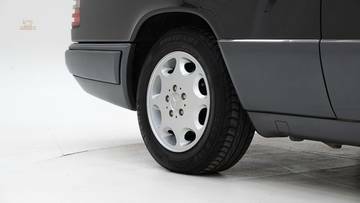 Thumbnail von Mercedes-Benz E 220 Cabriolet '94