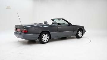 Thumbnail von Mercedes-Benz E 220 Cabriolet '94