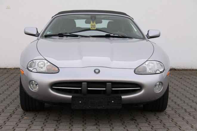 Jaguar XK8 Cabrio 3 Jahre Garantie