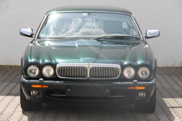 Jaguar Daimler Super V8 Langversion  3 Jahre Garantie
