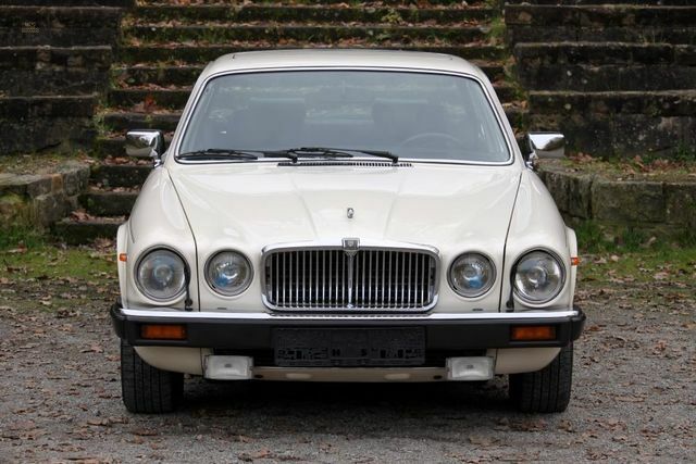 Jaguar XJ12 Serie 3 con garanzia di 3 anni