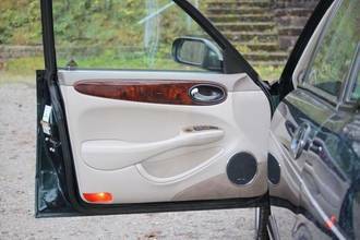 Thumbnail von Jaguar velmi udržovaný XJR s 3letou zárukou