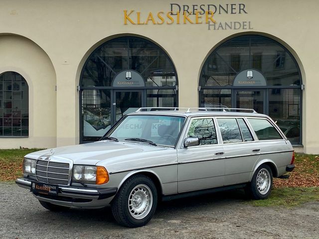 Mercedes-Benz 280 TE, richement équipé et documenté
