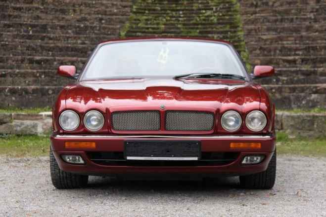 Jaguar XJR mit 3 Jahren Garantie Top Zustand