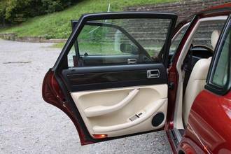 Thumbnail von Jaguar XJR 3 yıl garanti ile mükemmel durumda