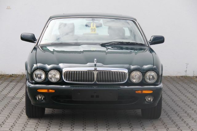 Jaguar XJ 4.0 Sovereign 3 Yıl Garanti